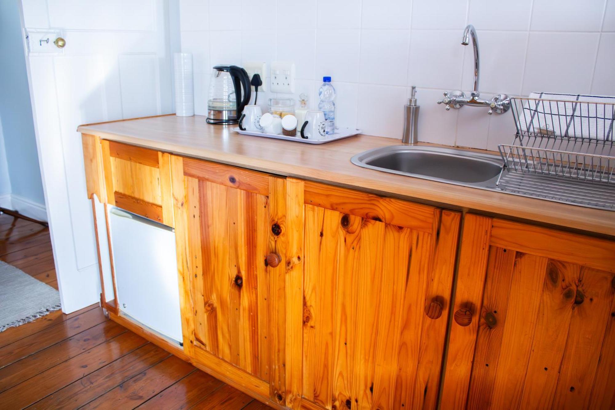 De Oude Yotclub Bed & Breakfast Oudtshoorn Dış mekan fotoğraf